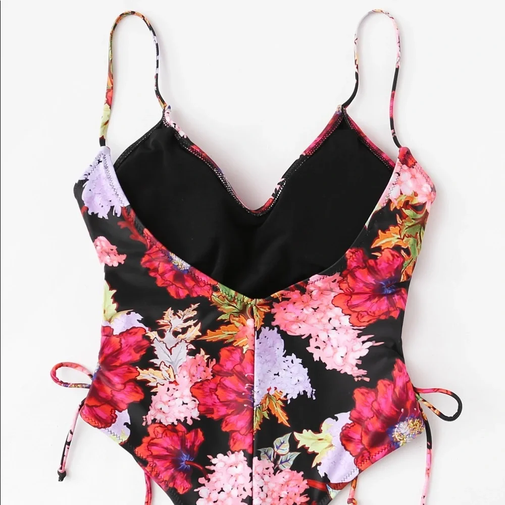 ⚡️⚡️🆕💝Vibrant floral side tie up one piece